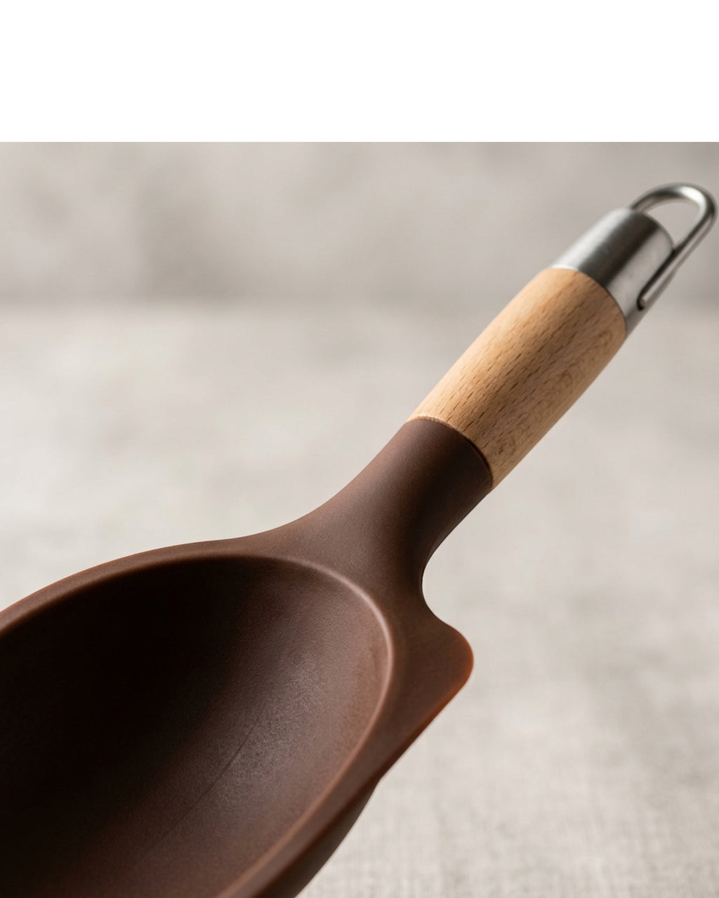 Vyyro Wood-Handle Silicone Deep Spoonula 32 cm Terracotta - Detail view
